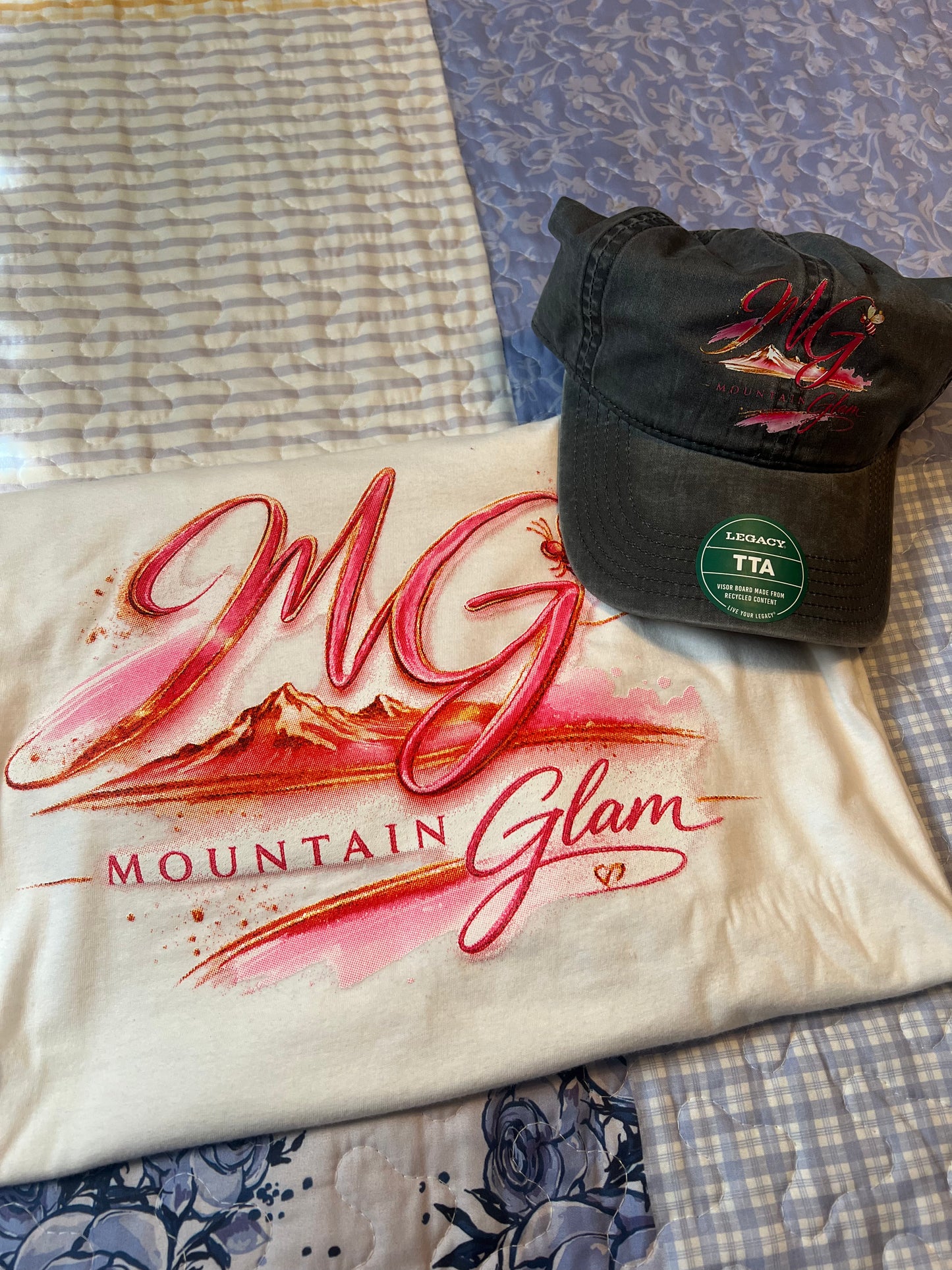 MG 🐝 Merch T-shirts