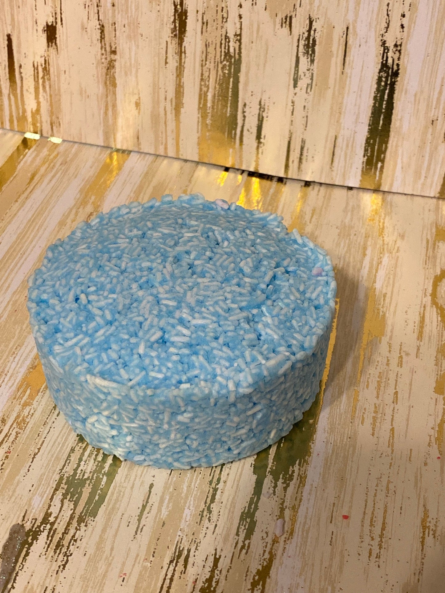 Shampoos and conditioners, shampoo bars . All Natural. Sulfate free